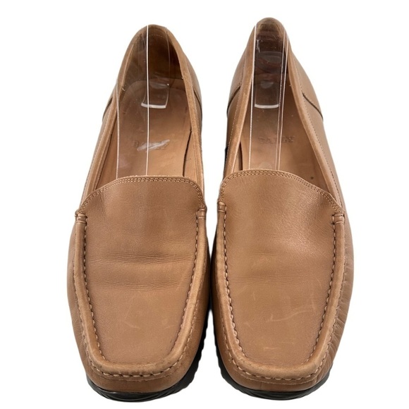 Bally Delos womens driving loafers size 38 Italian leather square toe - Picture 2 of 12